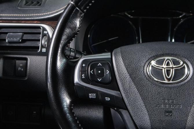 Toyota Camry VII (XV50) Рестайлинг с пробегом 2014 года, цена 1 819 000 рублей, 265200 км, седан, Автокод Объявления