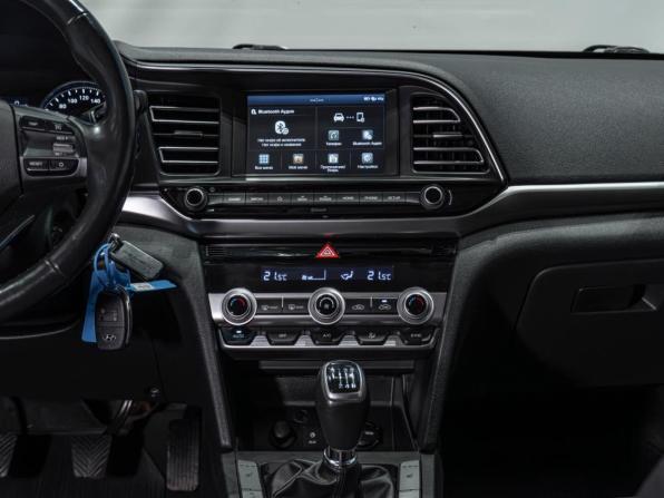 Hyundai Elantra VI (AD) Рестайлинг с пробегом 2019 года, цена 1 650 000 рублей, 140181 км, седан, Автокод Объявления