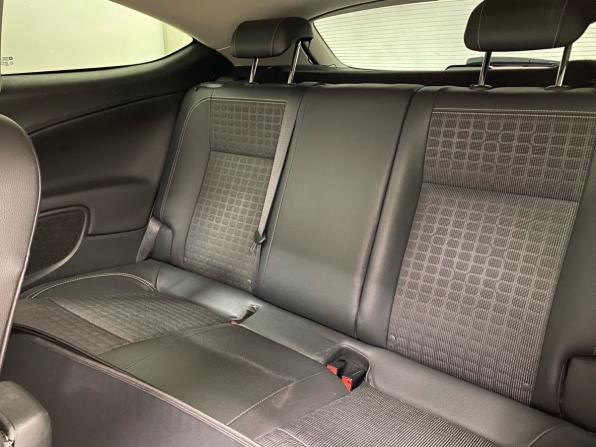 Opel Astra J Рестайлинг с пробегом 2011 года, цена 760 000 рублей, 210438 км, хэтчбек, Автокод Объявления