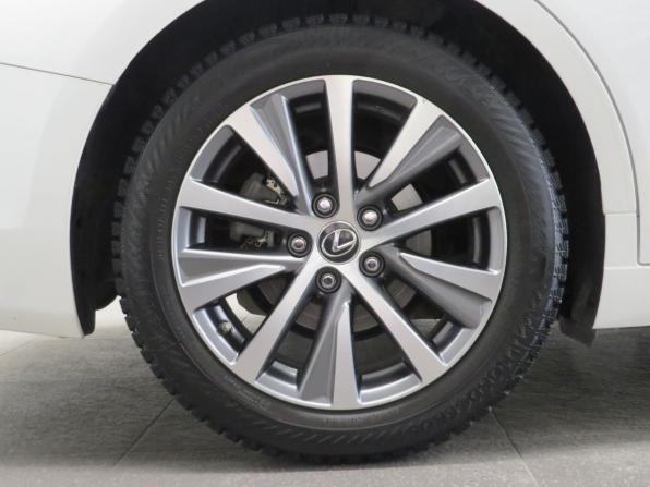 Lexus ES VII с пробегом 2018 года, цена 3 899 000 рублей, 63000 км, седан, Автокод Объявления