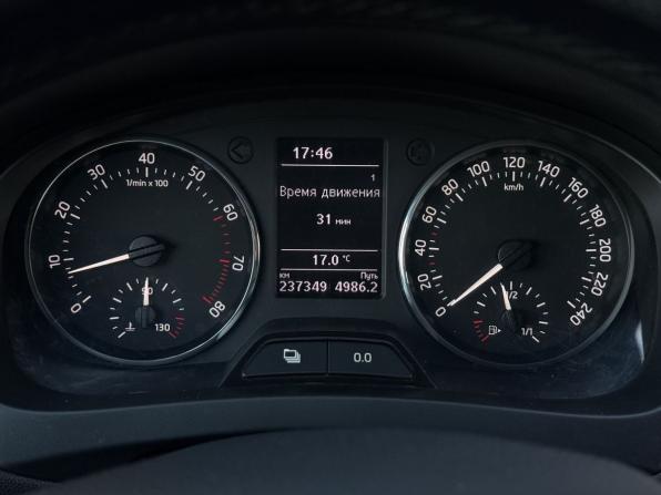 Skoda Rapid I с пробегом 2014 года, цена 699 000 рублей, 237348 км, лифтбек, Автокод Объявления