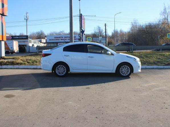 Kia Rio IV с пробегом 2018 года, цена 1 579 000 рублей, 64075 км, седан, Автокод Объявления