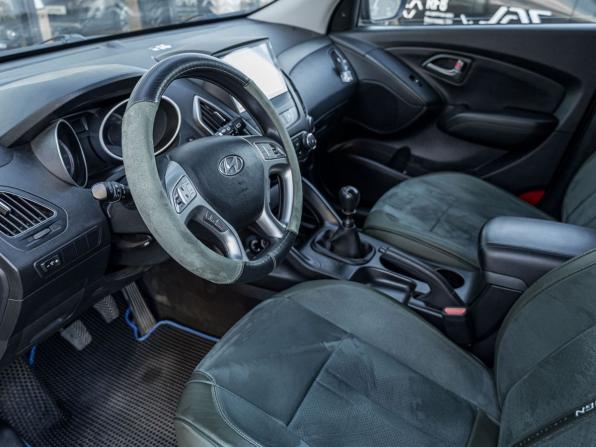 Hyundai ix35 I Рестайлинг с пробегом 2014 года, цена 1 150 000 рублей, 109300 км, внедорожник, Автокод Объявления