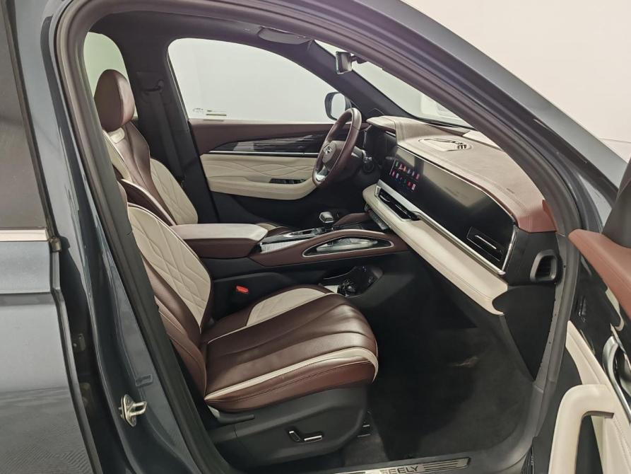 Geely Monjaro I Москва  - изображение 20