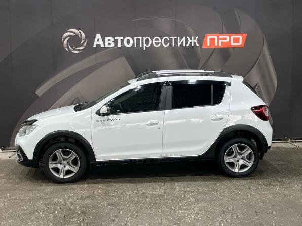 Renault Sandero II Рестайлинг с пробегом 2021 года, цена 1 079 000 рублей, 98508 км, хэтчбек, Автокод Объявления
