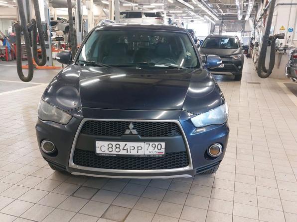 Mitsubishi Outlander II Рестайлинг с пробегом 2010 года, цена 745 000 рублей, 267627 км, внедорожник, Автокод Объявления