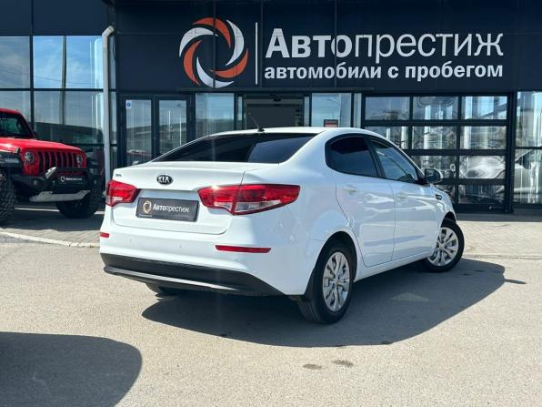 Kia Rio III Рестайлинг с пробегом 2016 года, цена 1 000 000 рублей, 82826 км, седан, Автокод Объявления