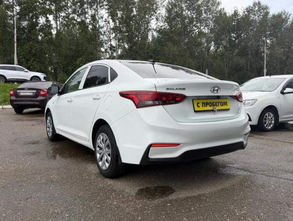 Hyundai Solaris II с пробегом 2018 года, цена 1 049 000 рублей, 141000 км, седан, Автокод Объявления