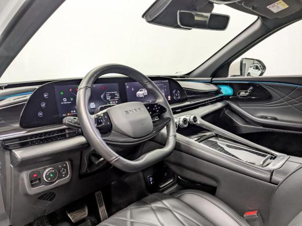 Exeed RX с пробегом 2023 года, цена 2 650 000 рублей, 52892 км, внедорожник, Автокод Объявления