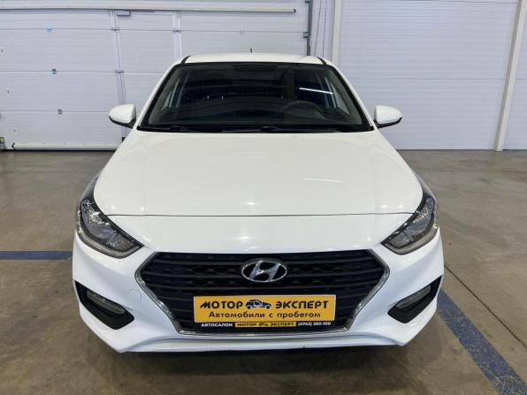 Hyundai Solaris II с пробегом 2017 года, цена 1 180 000 рублей, 105423 км, седан, Автокод Объявления