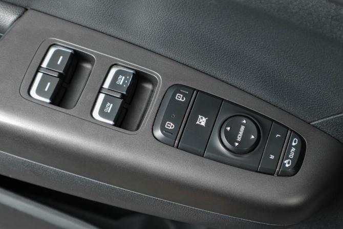 Kia Sportage IV Рестайлинг с пробегом 2019 года, цена 1 959 000 рублей, 88924 км, внедорожник, Автокод Объявления