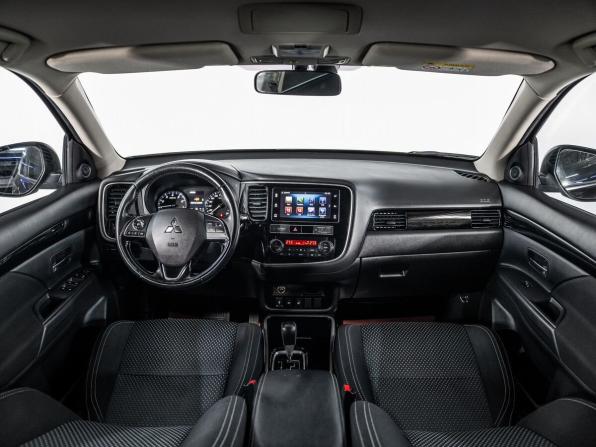 Mitsubishi Outlander III Рестайлинг 3 с пробегом 2019 года, цена 2 390 000 рублей, 147141 км, внедорожник, Автокод Объявления