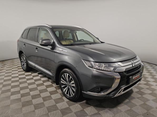 Mitsubishi Outlander III Рестайлинг 3 с пробегом 2019 года, цена 1 599 000 рублей, 258083 км, внедорожник, Автокод Объявления