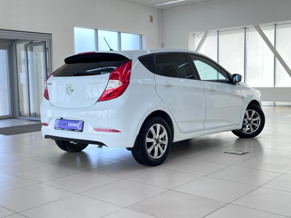Hyundai Solaris I Рестайлинг с пробегом 2015 года, цена 1 090 000 рублей, 97970 км, хэтчбек, Автокод Объявления