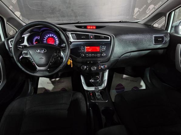 Kia Ceed II Рестайлинг с пробегом 2017 года, цена 1 245 000 рублей, 117159 км, хэтчбек, Автокод Объявления
