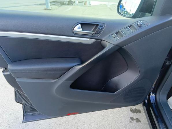 Volkswagen Tiguan I Рестайлинг с пробегом 2011 года, цена 1 149 995 рублей, 251380 км, внедорожник, Автокод Объявления