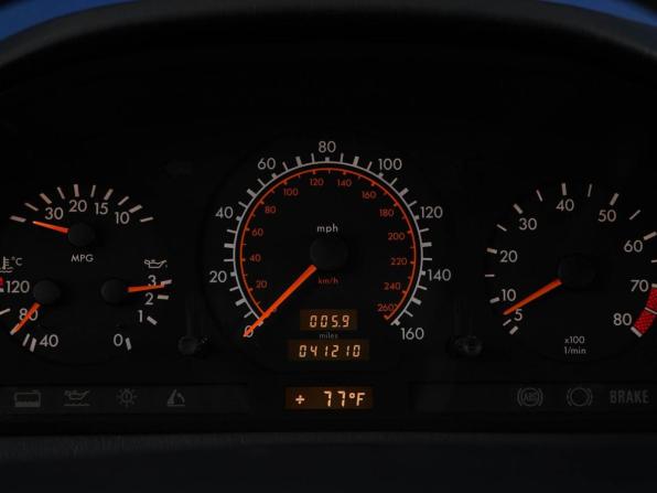 Mercedes-Benz SL-Класс IV (R129) с пробегом 1990 года, цена 4 499 000 рублей, 66321 км, родстер, Автокод Объявления