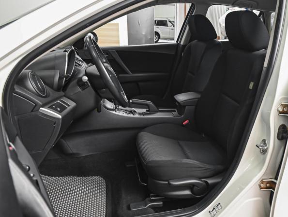 Mazda 3 II (BL) Рестайлинг с пробегом 2012 года, цена 1 169 000 рублей, 69773 км, хэтчбек, Автокод Объявления