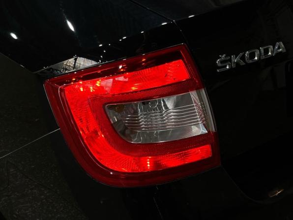 Skoda Rapid I с пробегом 2014 года, цена 975 000 рублей, 74615 км, лифтбек, Автокод Объявления