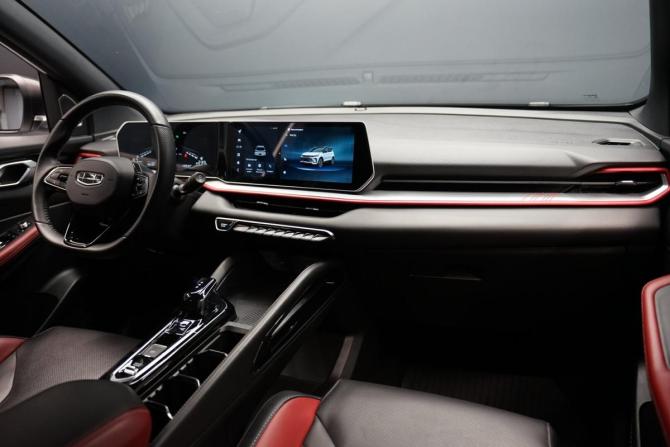 Geely Coolray I Рестайлинг с пробегом 2024 года, цена 2 295 000 рублей, 48800 км, внедорожник, Автокод Объявления