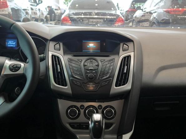 Ford Focus III Рестайлинг с пробегом 2015 года, цена 899 000 рублей, 252000 км, хэтчбек, Автокод Объявления