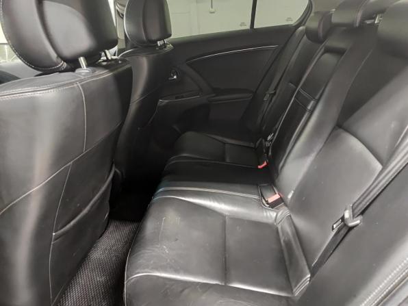 Toyota Avensis III с пробегом 2010 года, цена 965 000 рублей, 275384 км, седан, Автокод Объявления