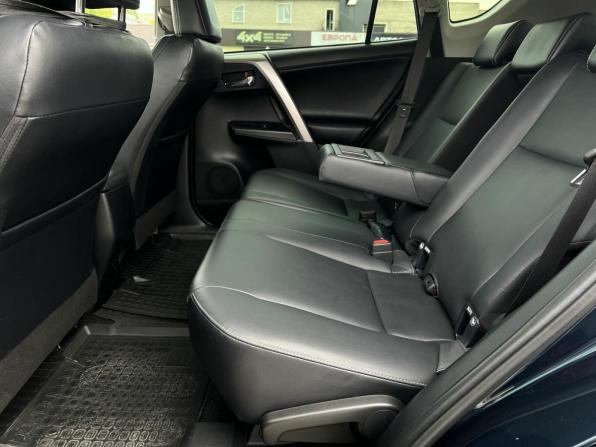 Toyota RAV4 IV (XA40) Рестайлинг с пробегом 2019 года, цена 3 190 000 рублей, 36520 км, внедорожник, Автокод Объявления
