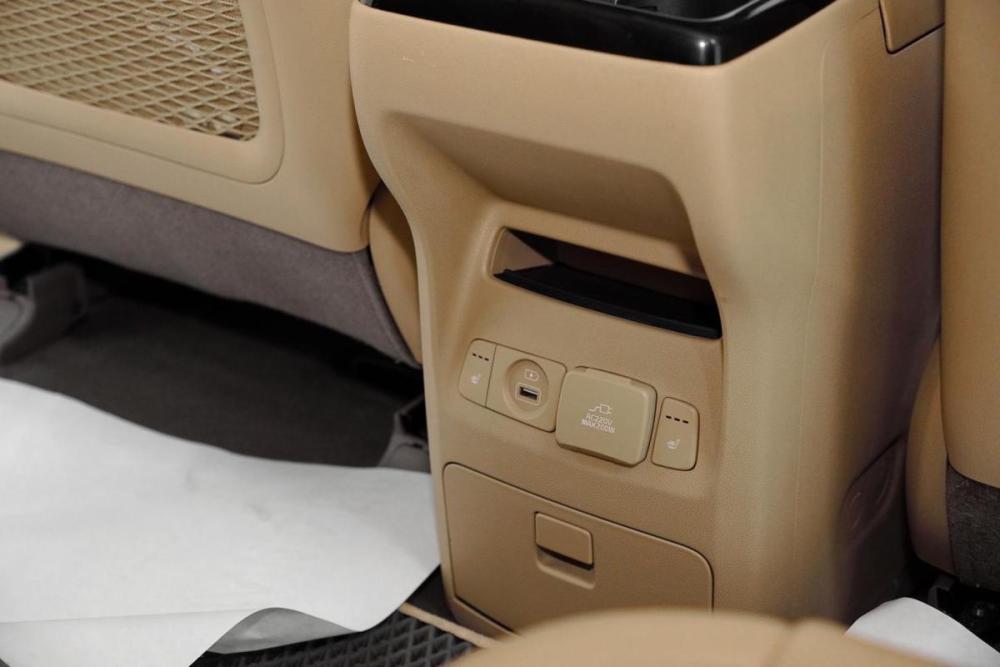 Kia Carnival III Москва  - изображение 14