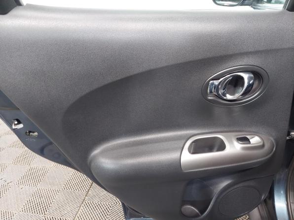 Nissan Juke I с пробегом 2012 года, цена 1 090 000 рублей, 61780 км, внедорожник, Автокод Объявления