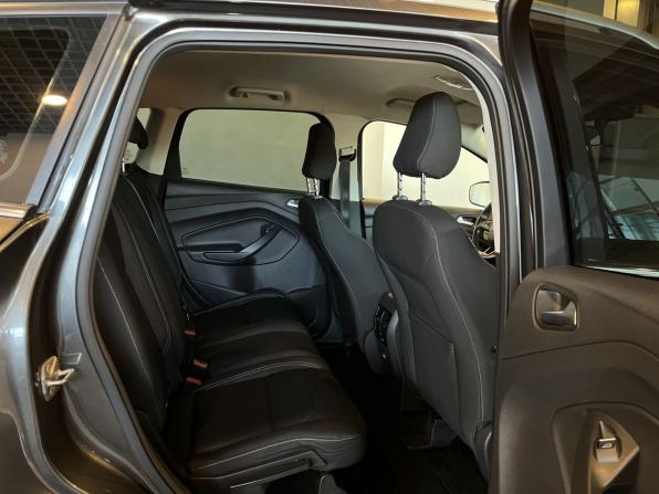 Ford Kuga II Рестайлинг с пробегом 2018 года, цена 1 650 000 рублей, 76500 км, внедорожник, Автокод Объявления