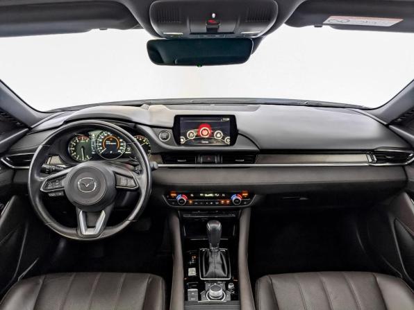Mazda 6 III (GJ) Рестайлинг 2 с пробегом 2021 года, цена 3 300 000 рублей, 33670 км, седан, Автокод Объявления