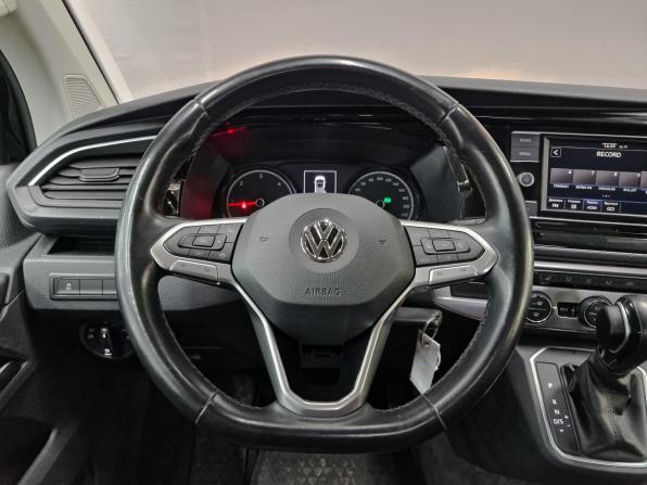 Volkswagen Multivan T6 Рестайлинг с пробегом 2020 года, цена 4 690 000 рублей, 156022 км, минивэн, Автокод Объявления