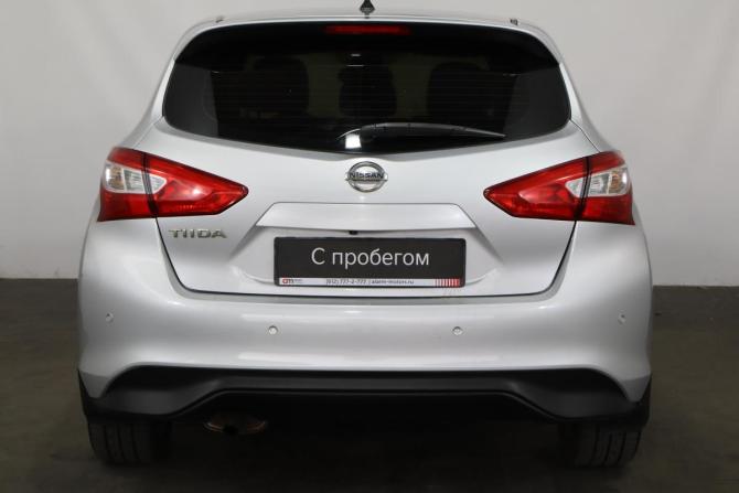 Nissan Tiida II с пробегом 2015 года, цена 999 000 рублей, 108000 км, хэтчбек, Автокод Объявления
