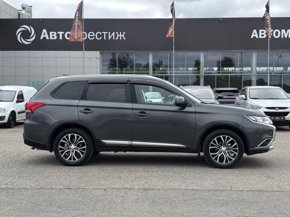 Mitsubishi Outlander III Рестайлинг 3 с пробегом 2018 года, цена 1 969 000 рублей, 142006 км, внедорожник, Автокод Объявления