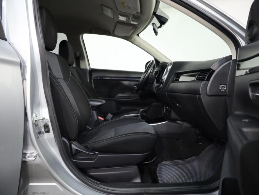 Mitsubishi Outlander III Рестайлинг 3 Санкт-Петербург  - изображение 21