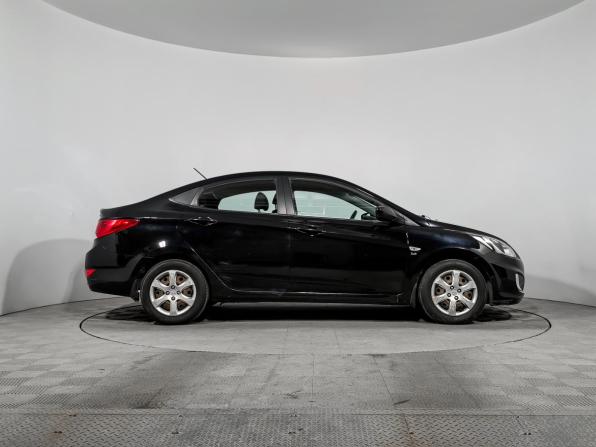 Hyundai Solaris I с пробегом 2012 года, цена 800 000 рублей, 95006 км, седан, Автокод Объявления