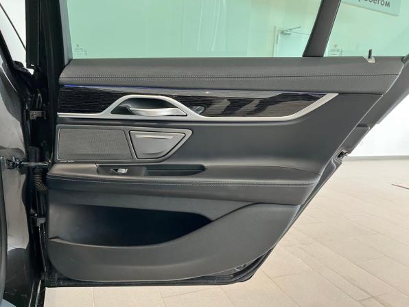 BMW 7 серии VI (G11/G12) Рестайлинг с пробегом 2020 года, цена 4 880 000 рублей, 186306 км, седан, Автокод Объявления