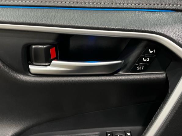 Toyota RAV4 V (XA50) с пробегом 2021 года, цена 3 480 000 рублей, 82810 км, внедорожник, Автокод Объявления