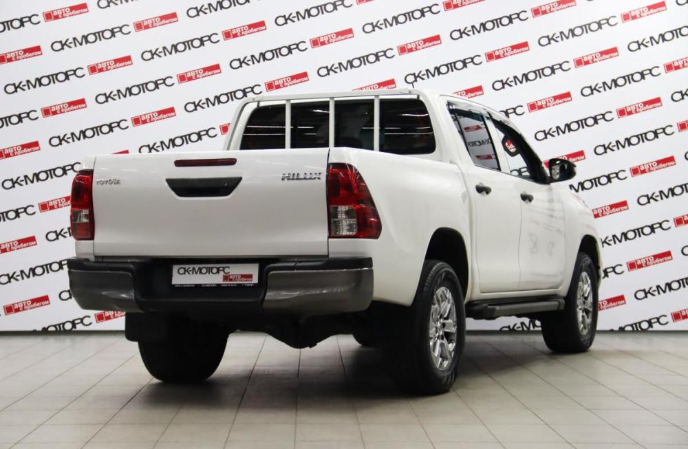 Toyota Hilux VIII Рестайлинг 2 Сургут  - изображение 2