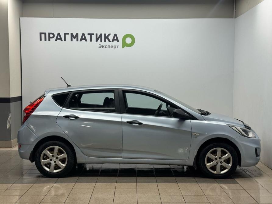 Hyundai Solaris I Санкт-Петербург  - изображение 5