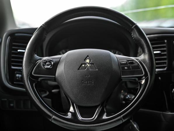 Mitsubishi Outlander III Рестайлинг с пробегом 2015 года, цена 1 314 000 рублей, 250743 км, внедорожник, Автокод Объявления