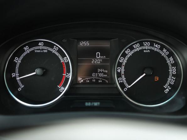 Skoda Rapid I Рестайлинг с пробегом 2017 года, цена 1 189 000 рублей, 103783 км, лифтбек, Автокод Объявления