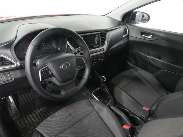Hyundai Solaris II с пробегом 2017 года, цена 1 089 000 рублей, 133845 км, седан, Автокод Объявления