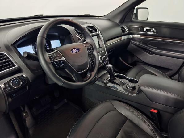 Ford Explorer V Рестайлинг 2 с пробегом 2018 года, цена 3 169 000 рублей, 120000 км, внедорожник, Автокод Объявления