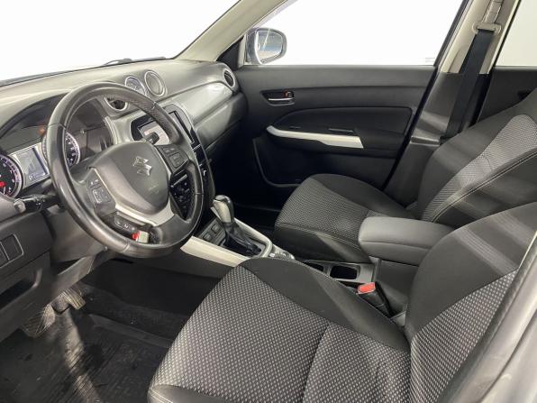 Suzuki Vitara II с пробегом 2018 года, цена 1 360 000 рублей, 261343 км, внедорожник, Автокод Объявления