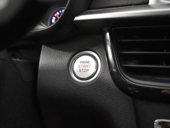 Kia K5 II с пробегом 2019 года, цена 1 539 900 рублей, 140176 км, седан, Автокод Объявления