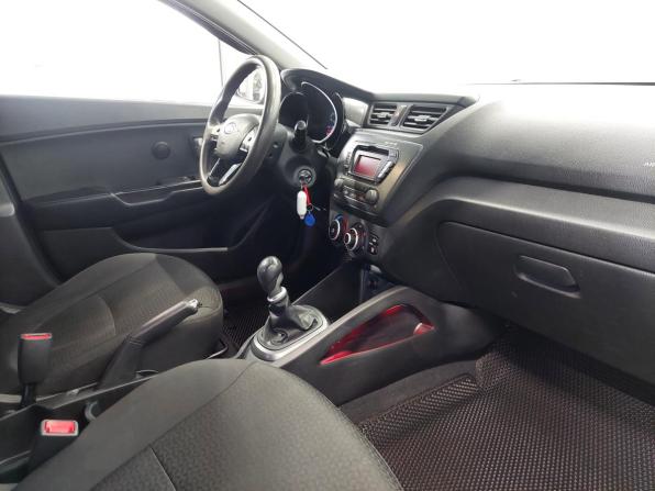 Kia Rio III с пробегом 2012 года, цена 570 000 рублей, 206000 км, седан, Автокод Объявления