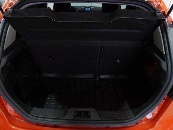 Ford Fiesta Mk6 Рестайлинг с пробегом 2015 года, цена 949 000 рублей, 114315 км, хэтчбек, Автокод Объявления