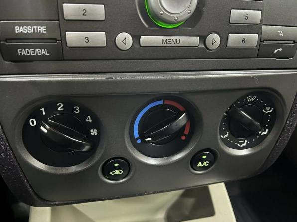Ford Fusion I Рестайлинг с пробегом 2007 года, цена 353 192 рубля, 193415 км, хэтчбек, Автокод Объявления