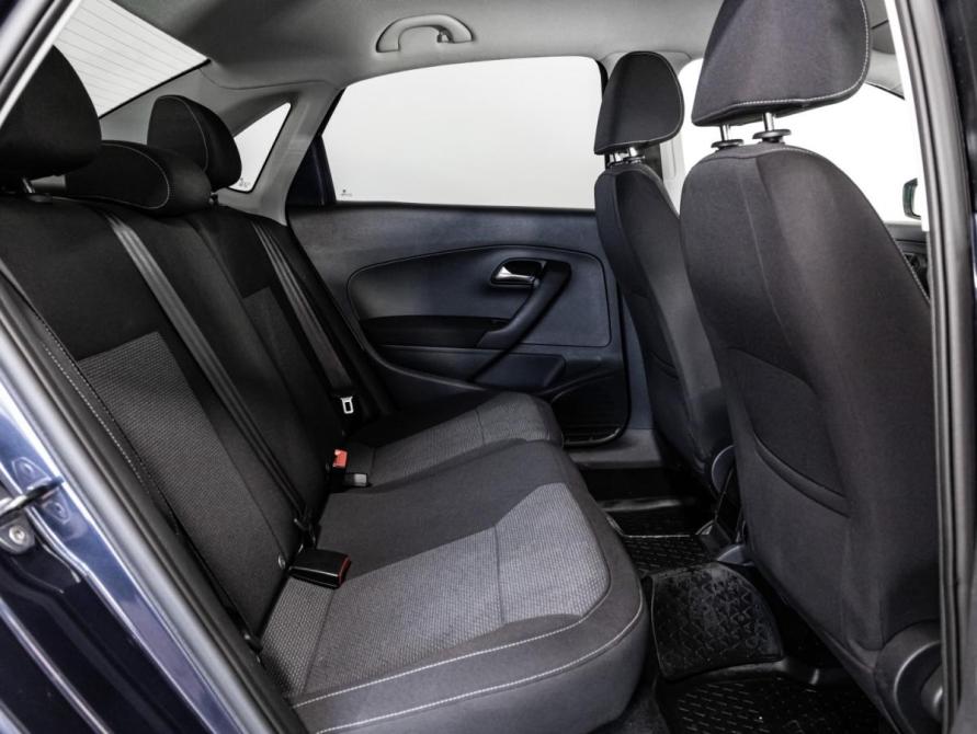 Volkswagen Polo V Рестайлинг Санкт-Петербург  - изображение 18